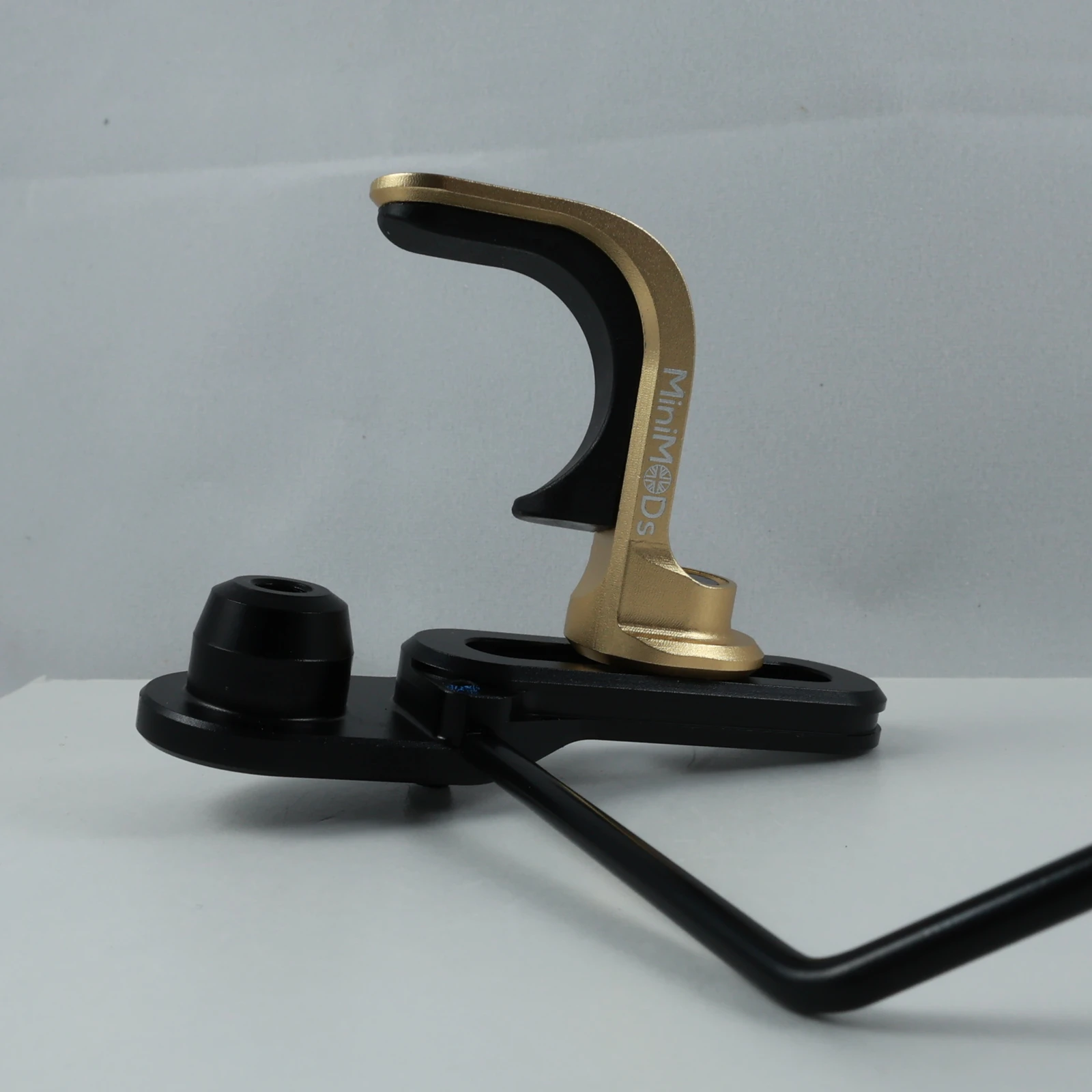 Móc Cài Bánh Trước Brompton Minimods Front Axle Hook Golden